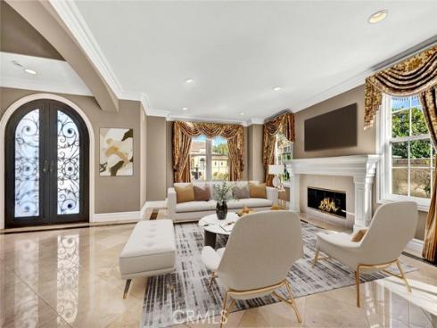 1025 S Sunstream Lane, Anaheim Hills, CA