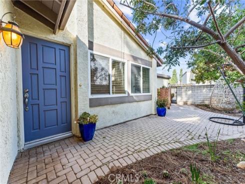 5560 E Vista Del Rio  , Anaheim Hills, CA