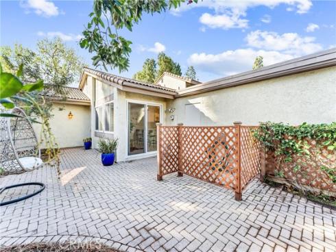 5560 E Vista Del Rio  , Anaheim Hills, CA
