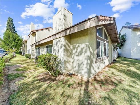 5560 E Vista Del Rio  , Anaheim Hills, CA