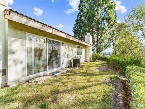 5560 E Vista Del Rio  , Anaheim Hills, CA