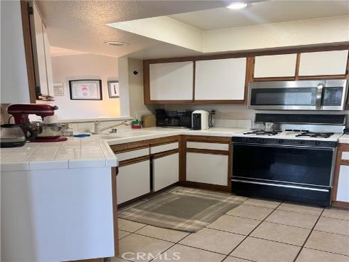 1057 S Dewcrest Drive, Anaheim Hills, CA