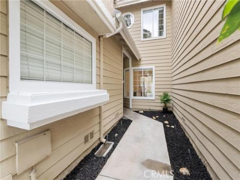 740 S Crown Pointe Drive, Anaheim Hills, CA