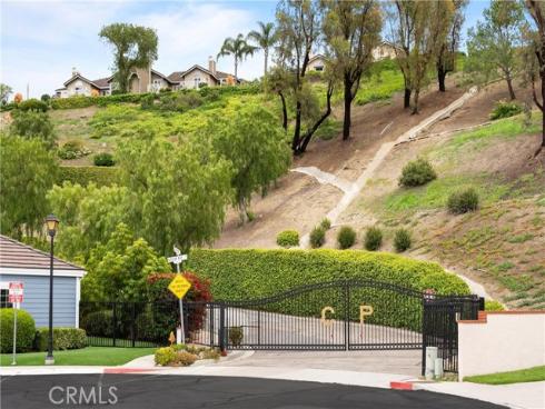 740 S Crown Pointe Drive, Anaheim Hills, CA