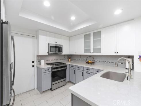 830 S Amber Lane, Anaheim Hills, CA