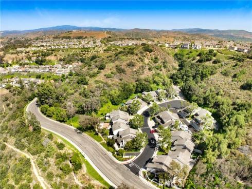 830 S Amber Lane, Anaheim Hills, CA