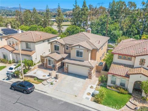 8180 E Brookdale Lane, Anaheim Hills, CA