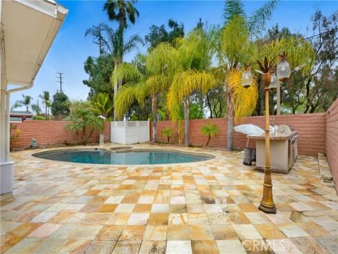 7436 E Woodsboro Avenue, Anaheim Hills, CA