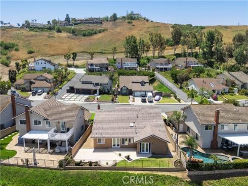 1084 S Burlwood Drive, Anaheim Hills, CA