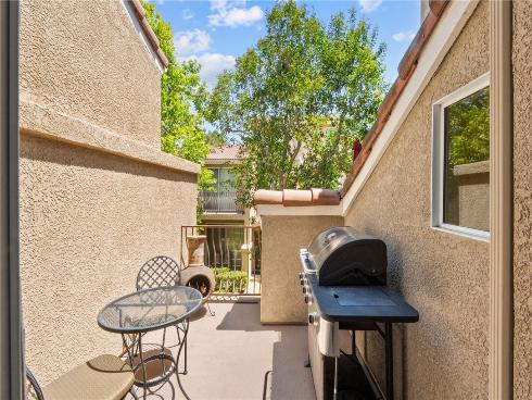 1043 S Saint Tropez Avenue, Anaheim Hills, CA