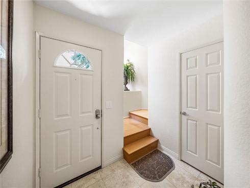 1043 S Saint Tropez Avenue, Anaheim Hills, CA