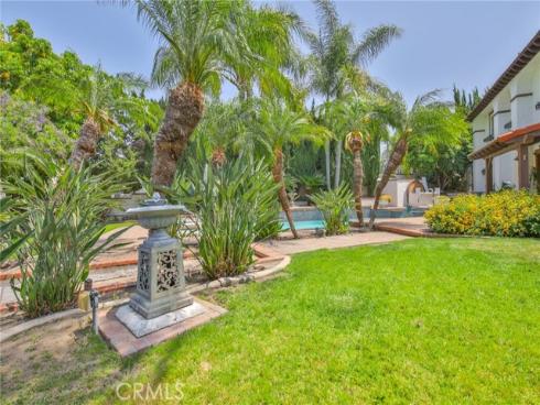 7680 E Eucalyptus Way, Anaheim Hills, CA
