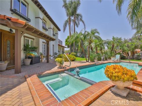 7680 E Eucalyptus Way, Anaheim Hills, CA