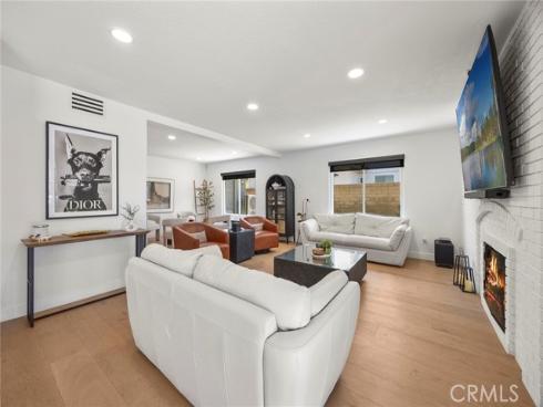 1041 S Falling Leaf   Circle, Anaheim Hills, CA