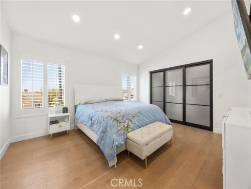 1041 S Falling Leaf   Circle, Anaheim Hills, CA