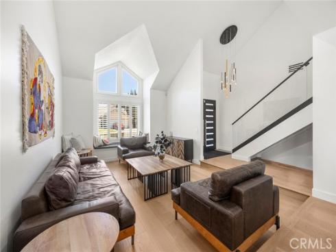 1041 S Falling Leaf   Circle, Anaheim Hills, CA