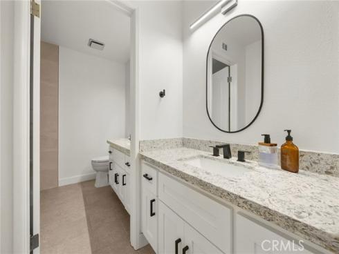 1041 S Falling Leaf   Circle, Anaheim Hills, CA