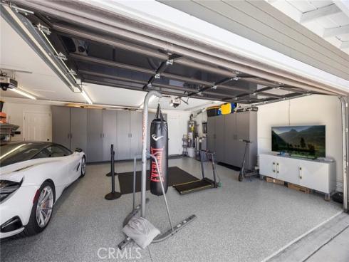 1041 S Falling Leaf   Circle, Anaheim Hills, CA