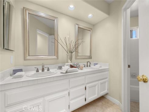 405 S Laureltree Drive , Anaheim Hills, CA