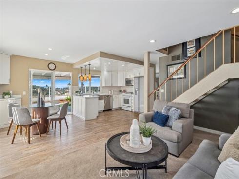 7012 E Viewpoint Lane, Anaheim Hills, CA