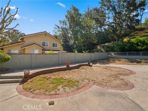 6890 E Georgetown Circle, Anaheim Hills, CA