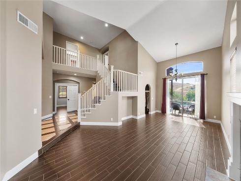 951 S Creekview Lane, Anaheim Hills, CA