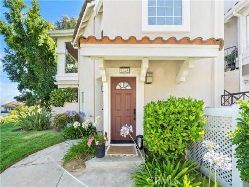 1045 S Daybreak Court, Anaheim Hills, CA