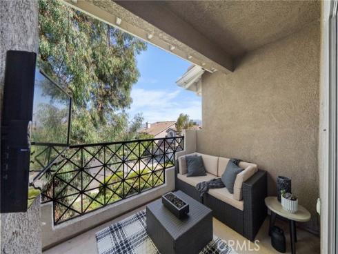 1045 S Daybreak Court, Anaheim Hills, CA
