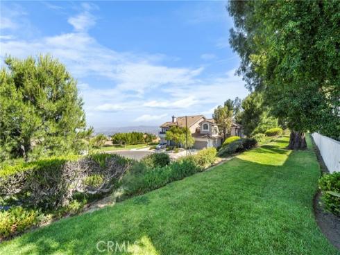 1045 S Daybreak Court, Anaheim Hills, CA