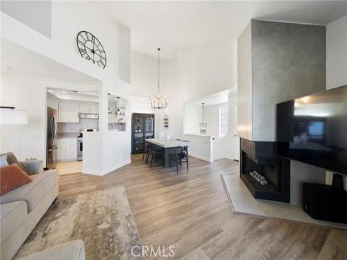 1045 S Daybreak Court, Anaheim Hills, CA