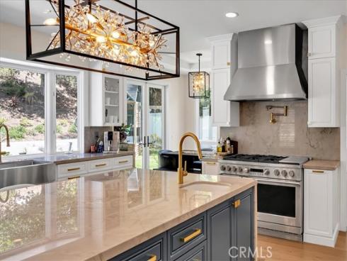 712 S Lost Canyon Road, Anaheim Hills, CA