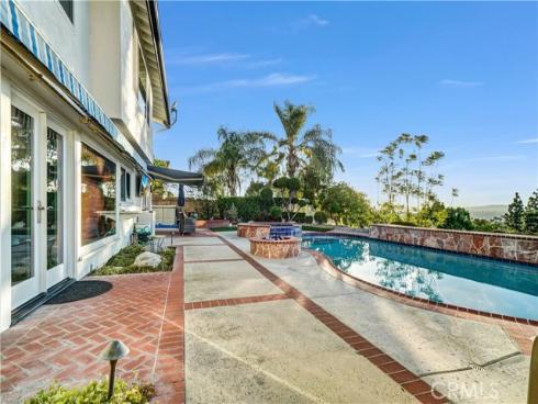 5215 E Rolling Hills Drive, Anaheim Hills, CA