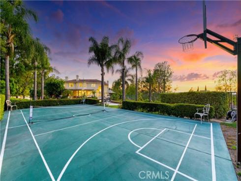 8125 E Oxley Court, Anaheim Hills, CA