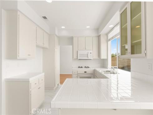 917 S Dylan Way, Anaheim Hills, CA