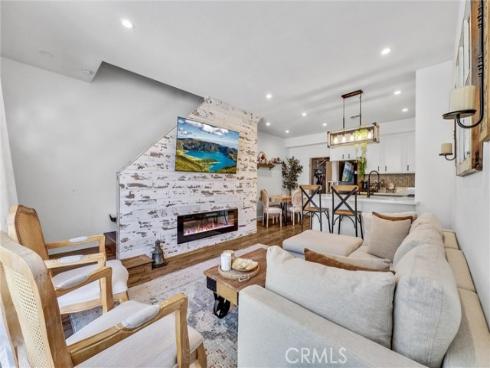 8449 E Arrowhead Way, Anaheim Hills, CA