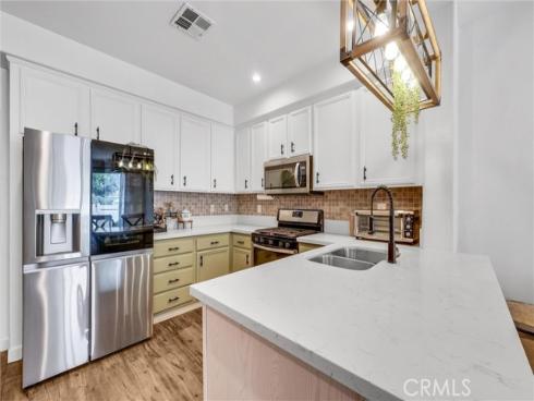 8449 E Arrowhead Way, Anaheim Hills, CA