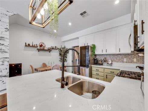 8449 E Arrowhead Way, Anaheim Hills, CA