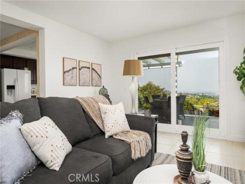 580 S Londerry Ln , Anaheim Hills, CA