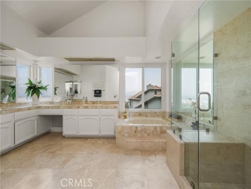 580 S Londerry Ln , Anaheim Hills, CA