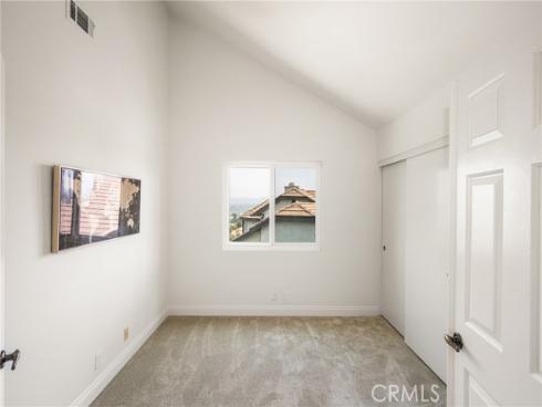 580 S Londerry Ln , Anaheim Hills, CA