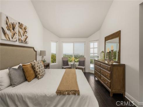 580 S Londerry Ln , Anaheim Hills, CA