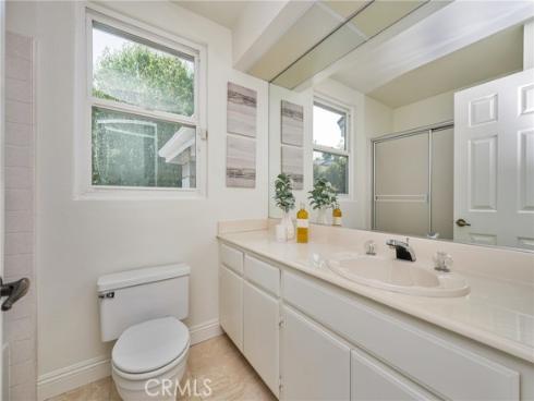 580 S Londerry Ln , Anaheim Hills, CA