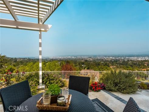 580 S Londerry Ln , Anaheim Hills, CA