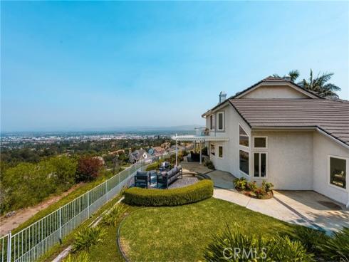 580 S Londerry Ln , Anaheim Hills, CA