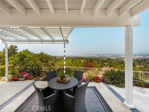 580 S Londerry Ln , Anaheim Hills, CA