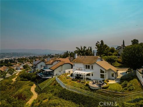 580 S Londerry Ln , Anaheim Hills, CA