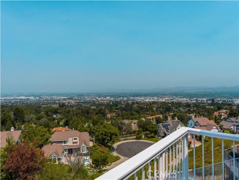 580 S Londerry Ln , Anaheim Hills, CA
