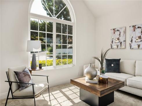 580 S Londerry Ln , Anaheim Hills, CA