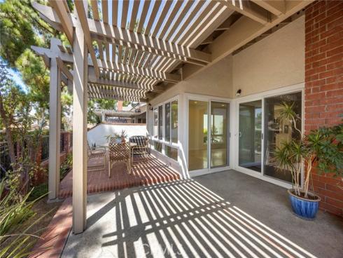 949 S Ridgecrest   Circle, Anaheim Hills, CA