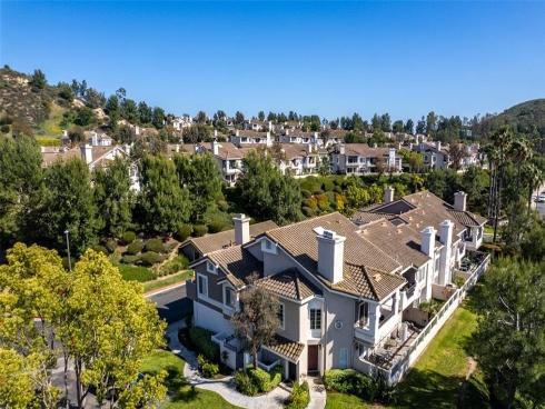 8025 E Sandstone   Drive, Anaheim Hills, CA